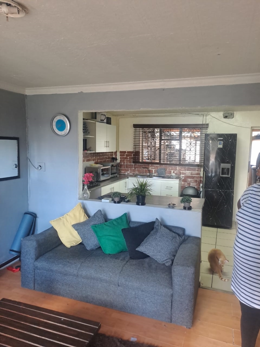 2 Bedroom Property for Sale in Woodlands Western Cape